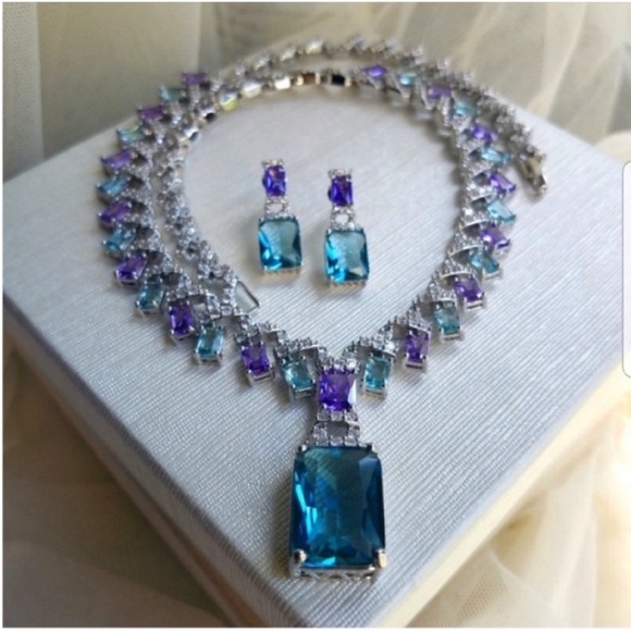 Swarovski Purple and Blue Crystal Earrings - Picture 2 of 8